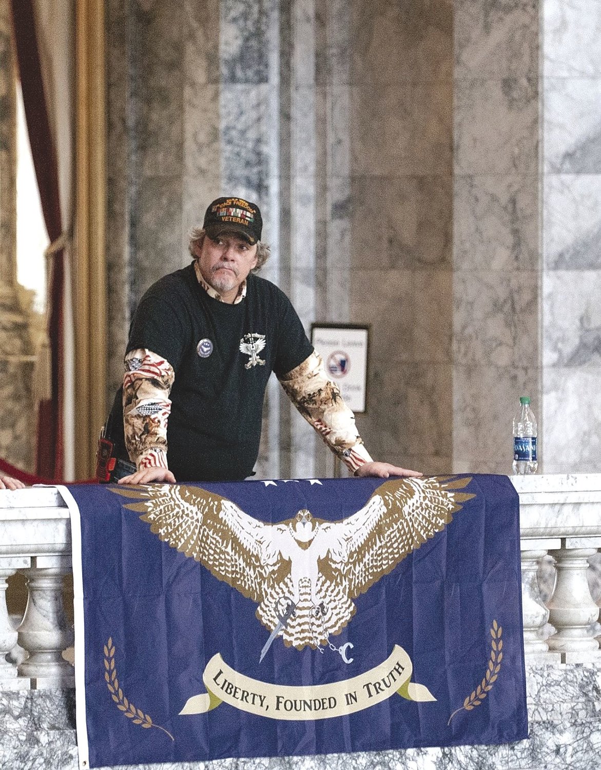 Robert Brown, an advocate for splitting the state of Washington into two, at a rally at the Capitol in Olympia last week.